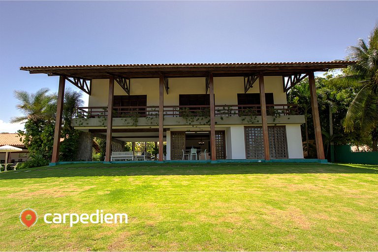 Casa próximo a praia e no centro de Cumbuco com piscina