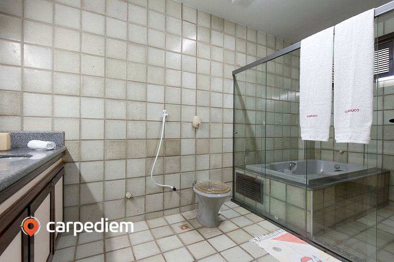 Casa próximo a praia e no centro de Cumbuco com piscina