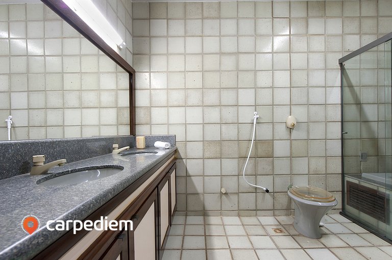 Casa próximo a praia e no centro de Cumbuco com piscina