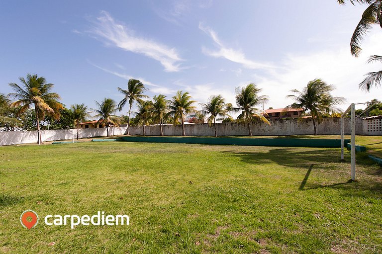 Casa próximo a praia e no centro de Cumbuco com piscina