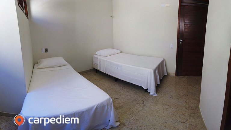 Barramares #54 - Casa com Piscina por Carpediem