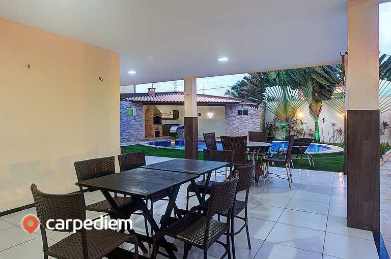 Casa Incrível na Praia de Tabuba by Carpediem