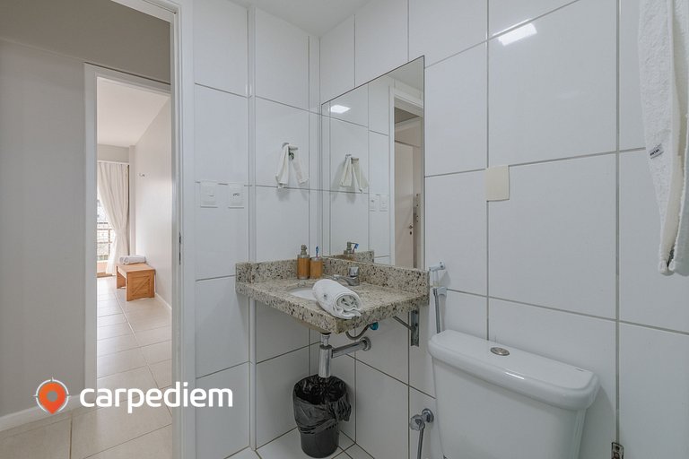 Beach Place 302 - Apê com varanda by Carpediem