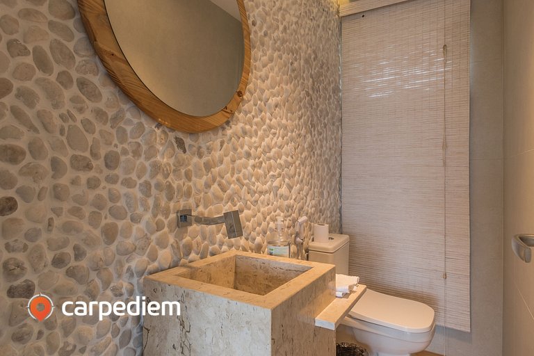 Beach Place 302 - Apê com varanda by Carpediem