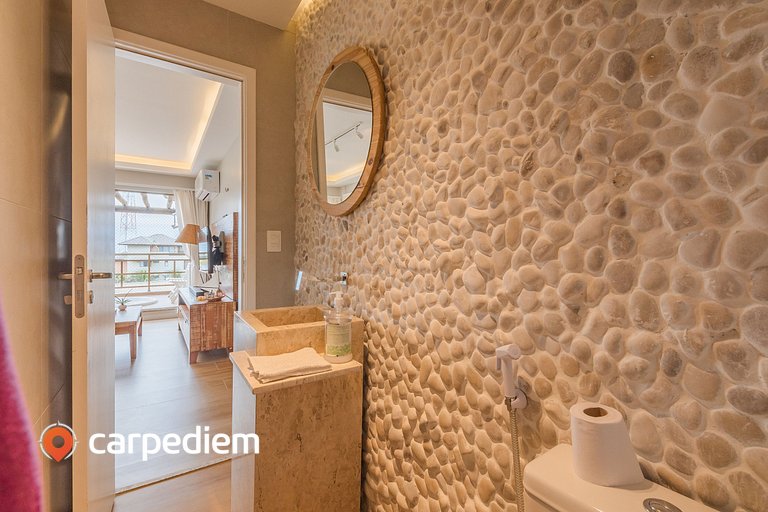 Beach Place 302 - Apê com varanda by Carpediem