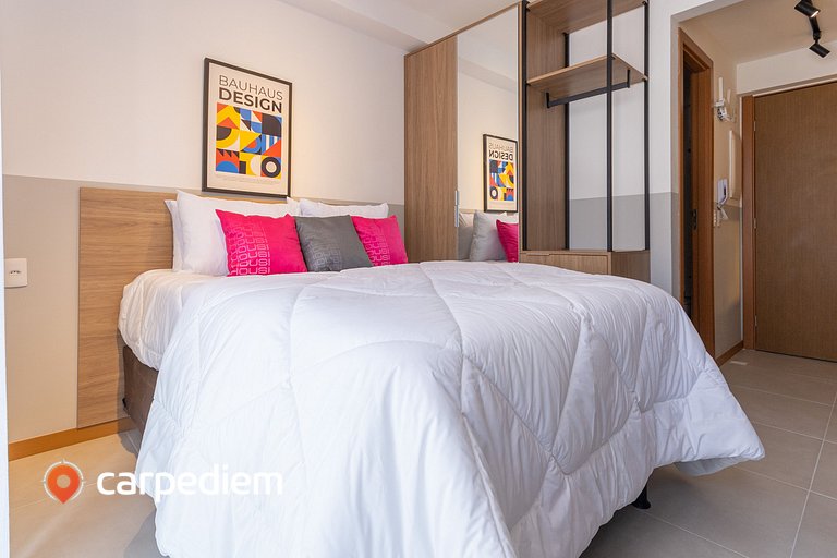 Porto Privilege Studios Housi Carpediem by Housi