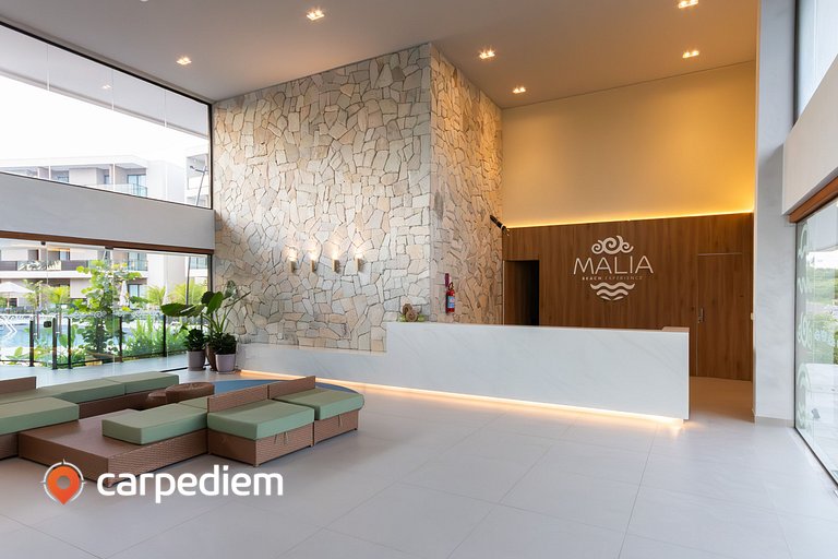 Malia Beach #A301 - Apê com Varanda por Carpediem