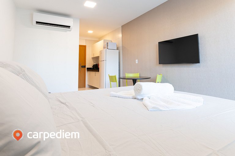 Malia Beach #D113 - Muro Alto por Carpediem