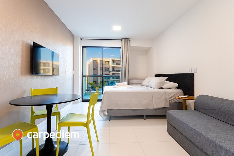 Malia Beach #D113 - Muro Alto por Carpediem