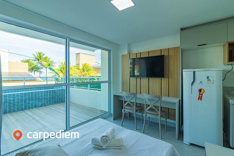 Ocean Blue #02 - Studio com piscina por Carpediem