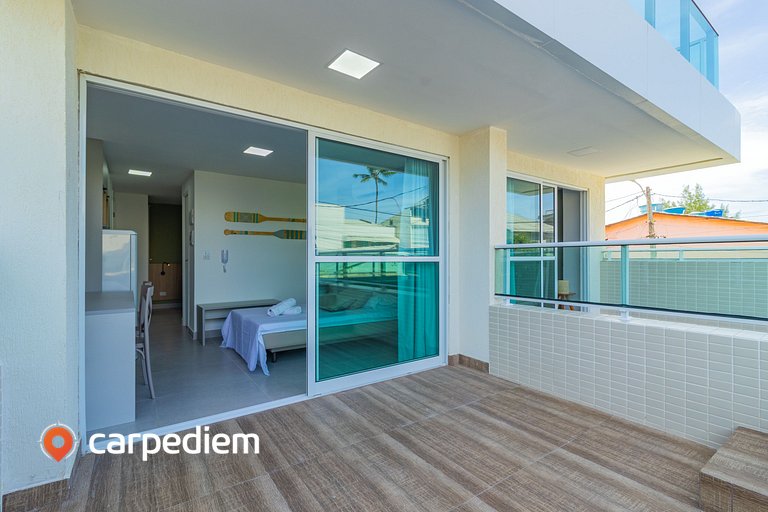 Ocean Blue #02 - Studio com piscina por Carpediem