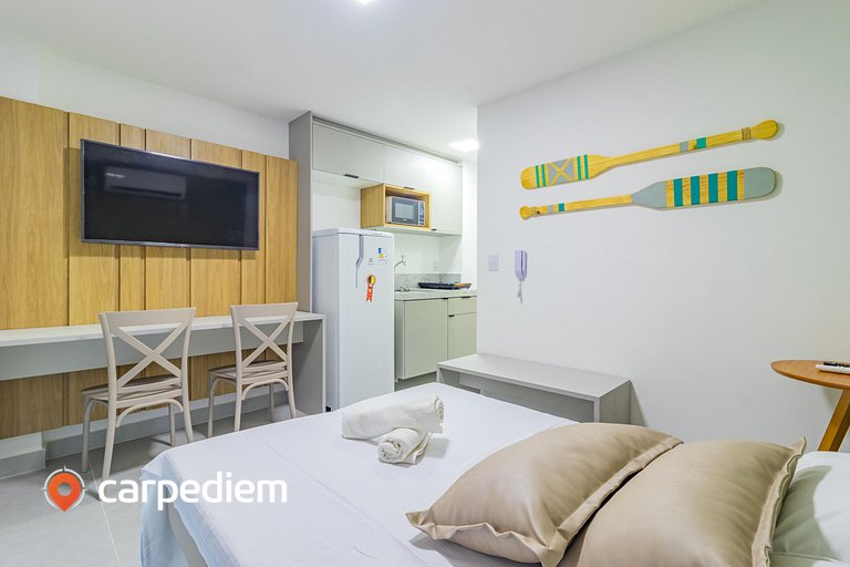 Ocean Blue #02 - Studio com piscina por Carpediem