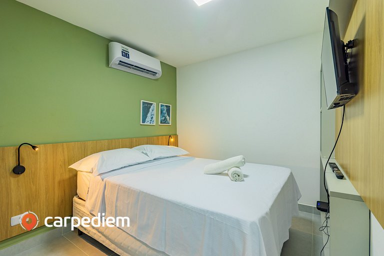 Ocean Blue #02 - Studio com piscina por Carpediem