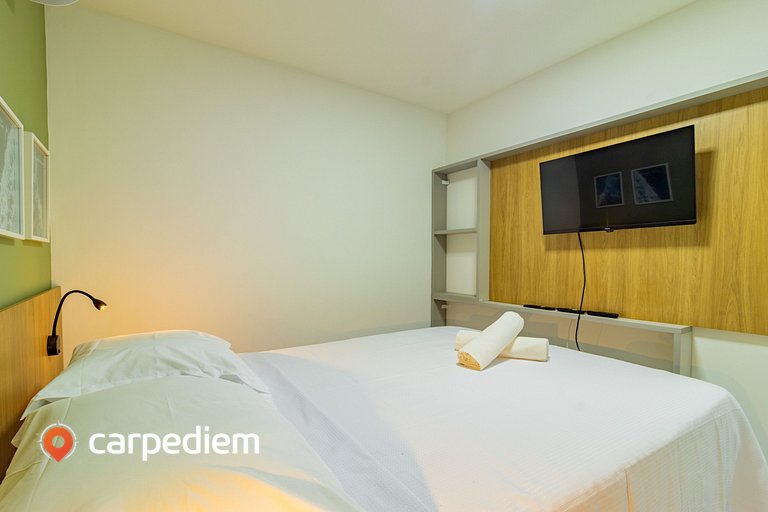 Ocean Blue #02 - Studio com piscina por Carpediem