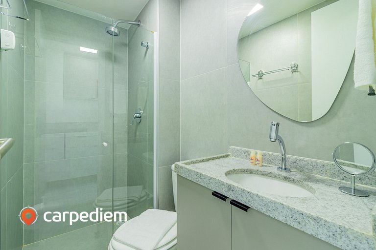 Ocean Blue #02 - Studio com piscina por Carpediem