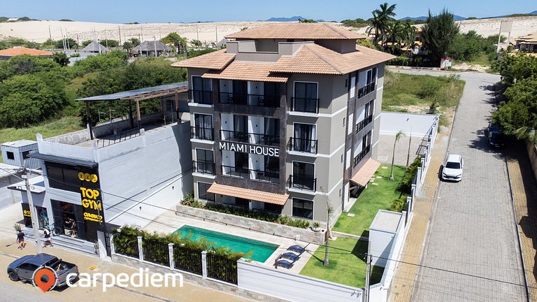 Miami House - Térreo com Varanda by Carpediem