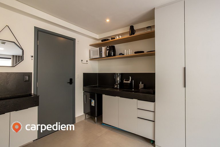 Get By Side #503 - Studio em Bessa por Carpediem