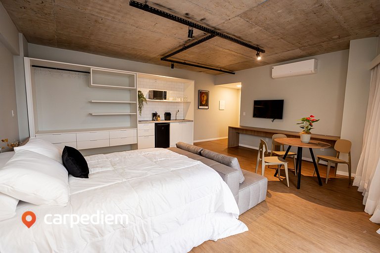 Piedade45 - Studio com varanda Carpediem by Housi