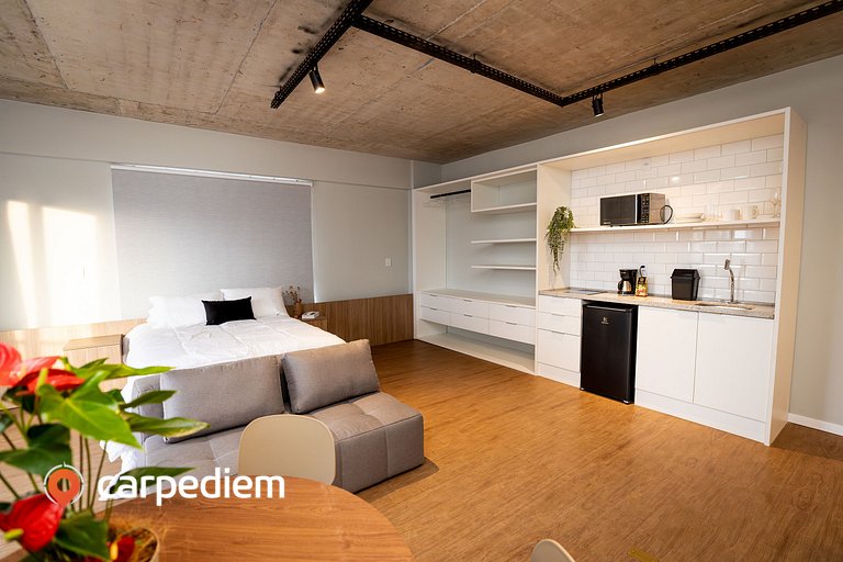 Piedade45 - Studio com varanda Carpediem by Housi