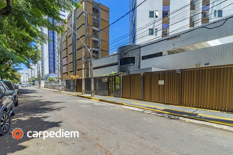 Golden Style #1803 Perto da Praia By Carpediem