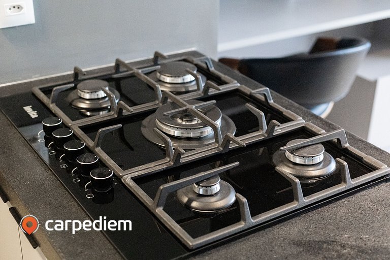 Apê duplex Living Tirol Housi by Carpediem