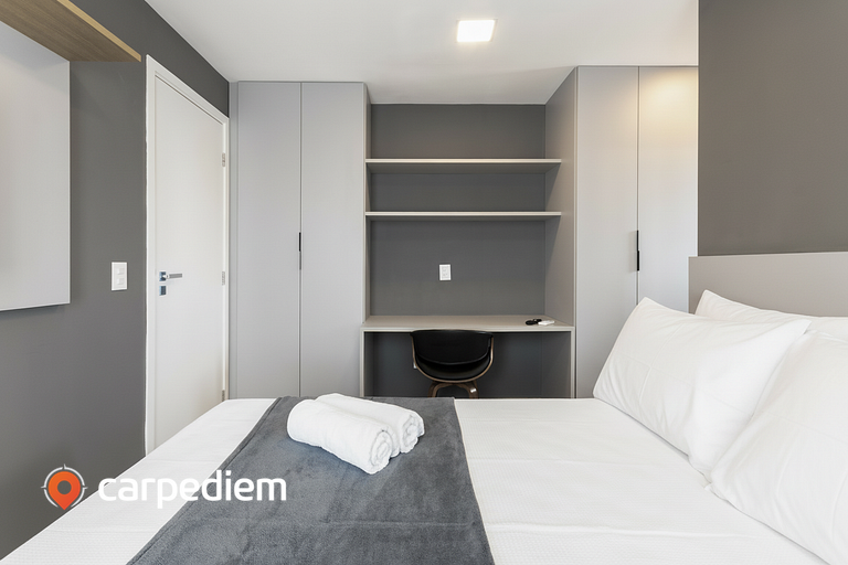 Apê completo Living Tirol Housi by Carpediem