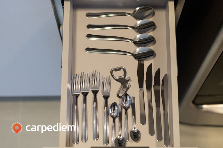 Apê completo Living Tirol Housi by Carpediem