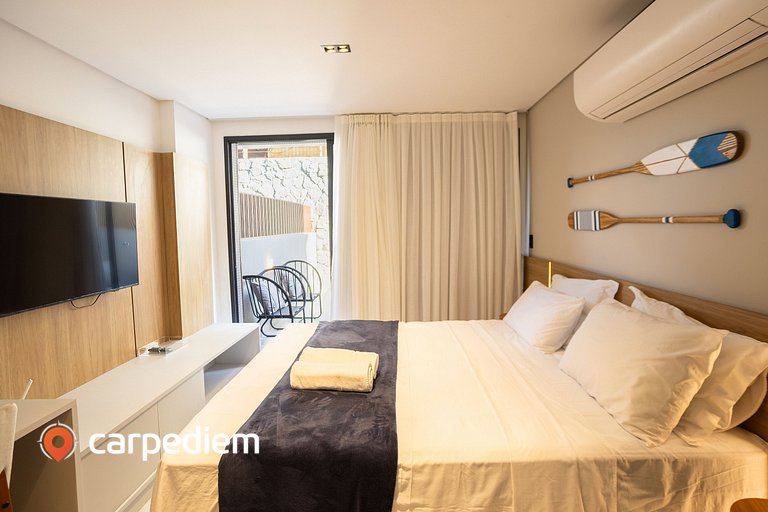 Azimut Studio c/ Jacuzzi Privativa by Carpediem