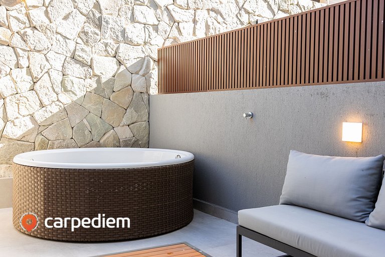 Azimut Studio c/ Jacuzzi Privativa by Carpediem