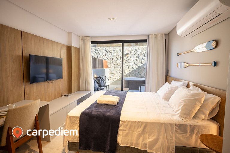 Azimut Studio c/ Jacuzzi Privativa by Carpediem