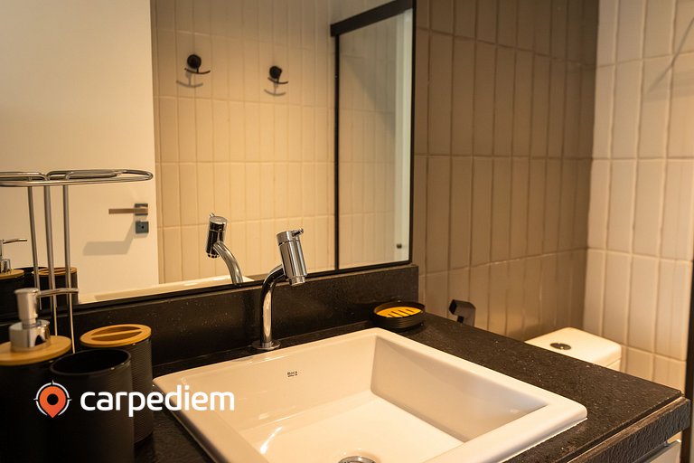 Azimut - Studio com Varanda by Carpediem