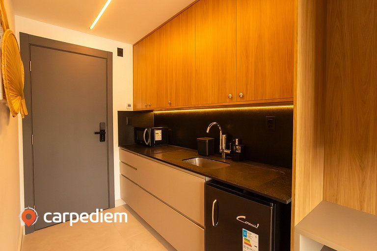 Azimut - Studio com Varanda by Carpediem