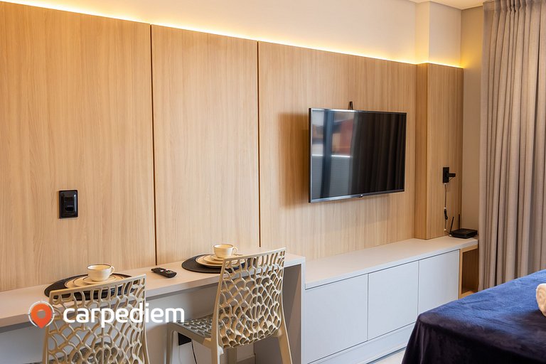 Azimut - Studio com Varanda by Carpediem