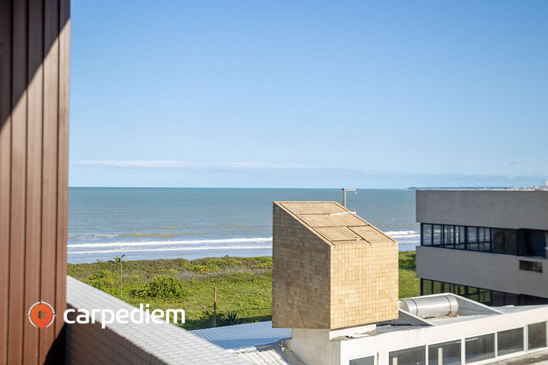 Azimut - Studio com Varanda by Carpediem