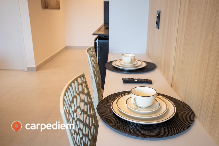 Azimut - Studio com Varanda by Carpediem