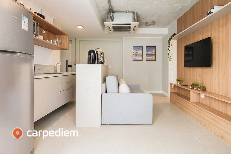 Silo 215 #111 - 1 Quarto com Varanda by Carpediem