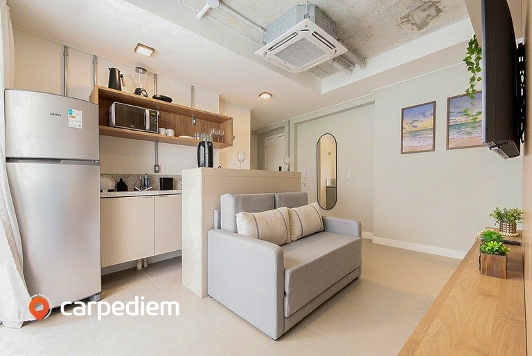 Silo 215 #111 - 1 Quarto com Varanda by Carpediem