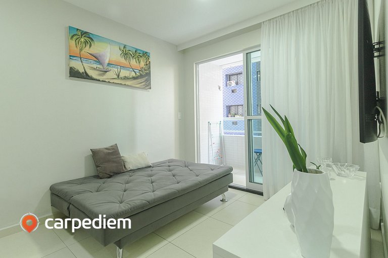 Apartamento prático com ótima localização em Tambaú