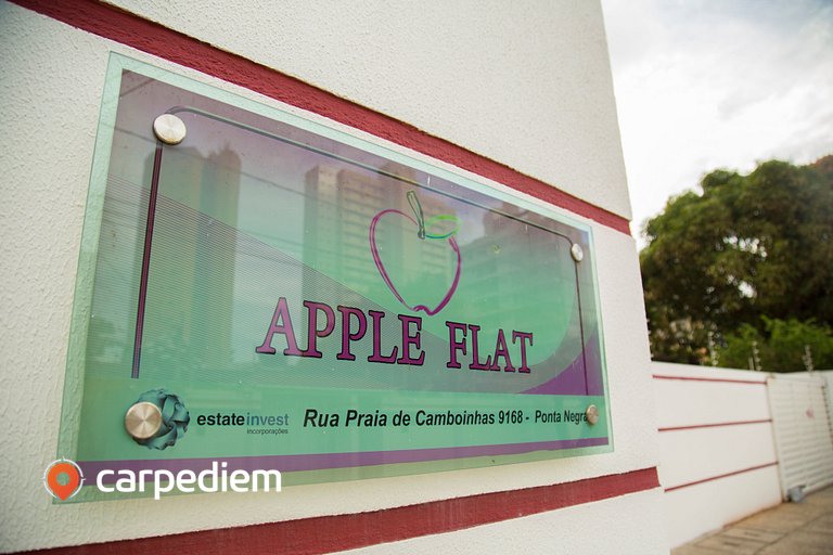 Apple Flat #201 - Ponta Negra por Carpediem