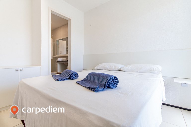 Confortável tríplex em Porto das Dunas por Carpediem